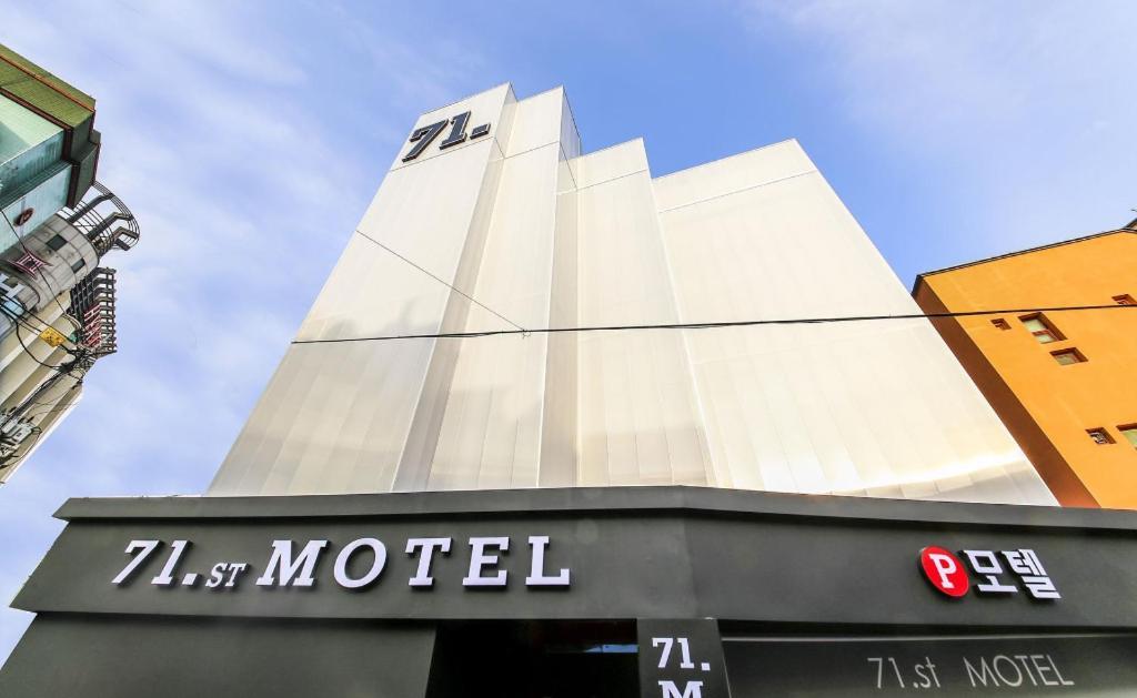 71 Street Motel Suwon Extérieur photo