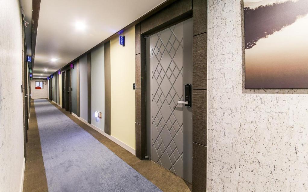 71 Street Motel Suwon Extérieur photo