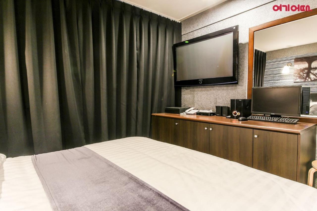 71 Street Motel Suwon Extérieur photo